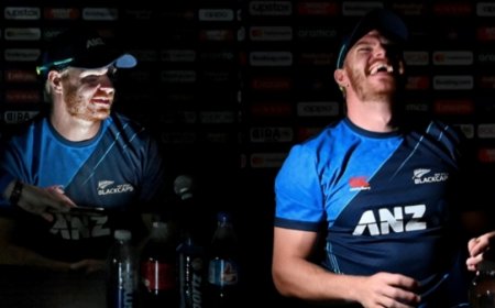 செய்தியாளரின் சந்திப்பின் போது மின் தடை.. அப்புறம் நடந்தது தான் சம்பவமே!