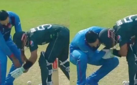 கால்களை தொடலாமா.. வேண்டாம்... மரியாதை கொடுத்து விலகிய பாபர் அசாம்!