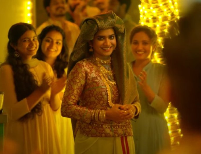 Ethra Naal Lyrics | Ethranalu Kathirunnu Lyrics In English