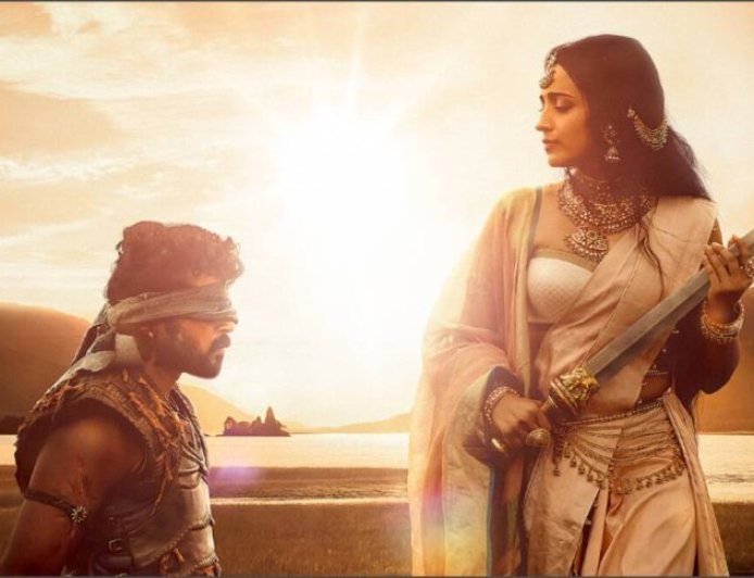 அக நக பாடல் வரிகள் : Aga Naga Song Lyrics in Tamil