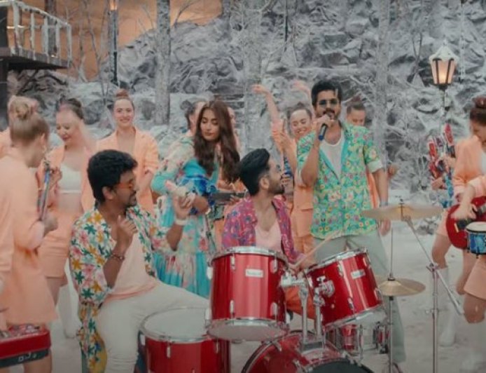 ஜாலியோ ஜிம்கானா பாடல் வரிகள் | Jolly O Gymkhana Lyrics | Beast