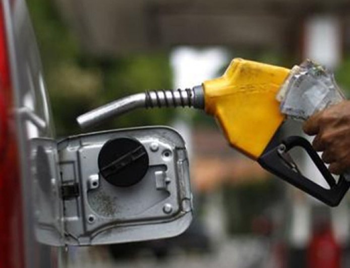 இலங்கையில் மீண்டும் எரிபொருளுக்கு QR நடைமுறை?