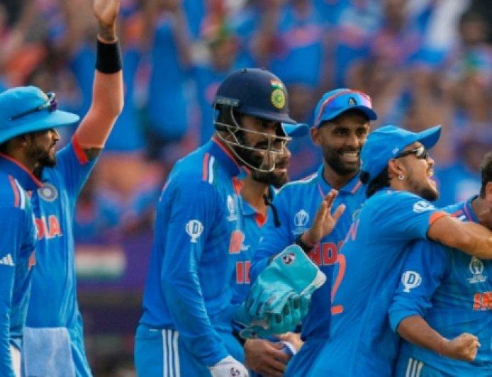 8ஆவது முறையாக பாகிஸ்தானை வீழ்த்திய இந்தியா... 31 வருட வரலாறை காப்பாற்றிய ரோஹித் அணி