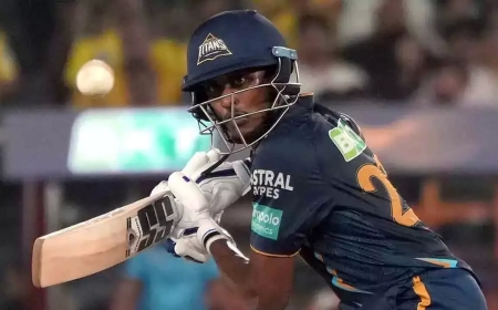 இந்திய அணியில் தமிழக இளம் வீரருக்கு இடமில்லை.. மீண்டும் அதே தவறு... ரசிகர்கள் கொதிப்பு!