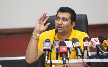 இலங்கை விளையாட்டுத்துறை அமைச்சர் அதிரடியாக பதவி நீக்கம் 