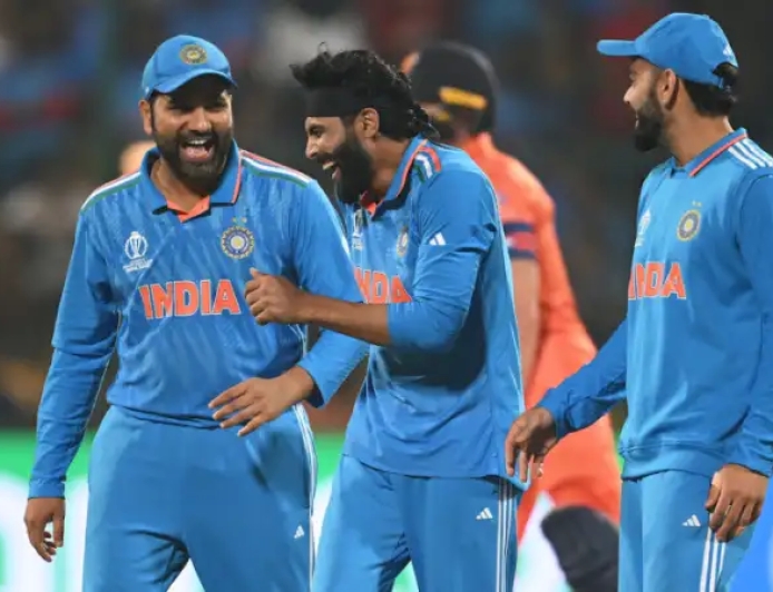 ரோஹித் சர்மாவுக்கு ஏற்பட்ட இக்கட்டான நிலை... கோலி பந்துவீச இதுதான் காரணமா?