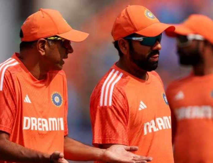 டிராவிட்டின் பதவி நீட்டிப்புக்கு பின்னால் இவ்வளவு இருக்கா? இனிதான் சம்பவமே இருக்கு!