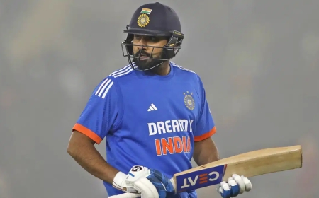 டி20 கிரிக்கெட் வரலாற்றில் ரோஹித் சர்மா படைக்கவுள்ள சாதனை! விவரம் இதோ!