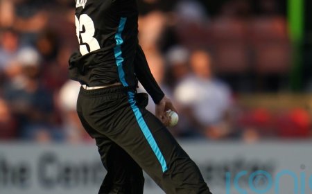 நேற்று 3 விக்கெட்களை எடுத்த இளம் வீரர் இன்று காலமானார்..  நடந்தது என்ன? 