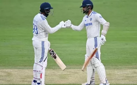 விடிந்ததுமே இந்திய அணி ஆல்-அவுட்... ரசிகர்கள் சோகம், ஆஸ்திரேலியா 185 ரன்கள் முன்னிலை