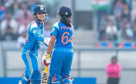 மகளிர் கிரிக்கெட் வரலாற்றில் மாபெரும் வரலாறு படைத்த ஸ்மிருதி மந்தனா!