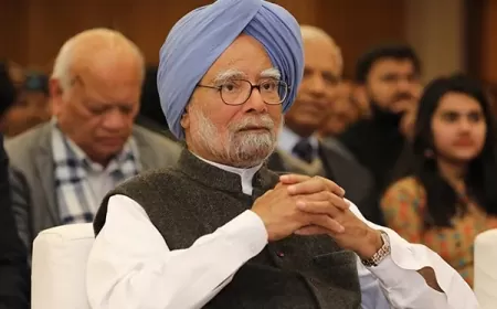 இந்தியாவின் முன்னாள் பிரதமர் மன்மோகன் சிங் காலமானார்