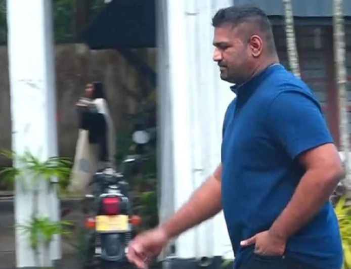 முன்னாள் அமைச்சர் கெஹெலியவின் மகன் ரமித் ரம்புக்வெல்ல கைது