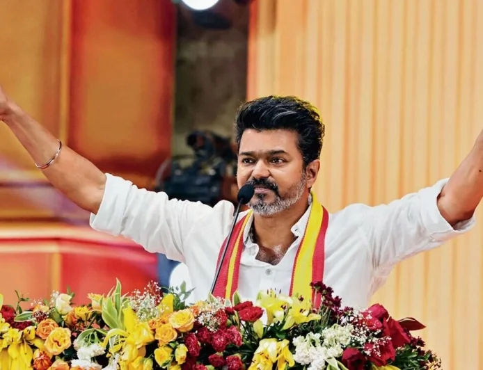 விஜயின் கடைசி படமான ஜனநாயகன் படத்தின் ஓடிடி உரிமம் இவ்வளவு கம்மியா.!
