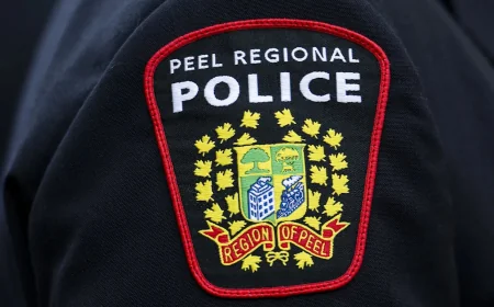 கனடாவில் தந்தையை சுட்டுக்கொன்றதாக குற்றம் சுமத்தப்பட்ட மகன் தலைமறைவு