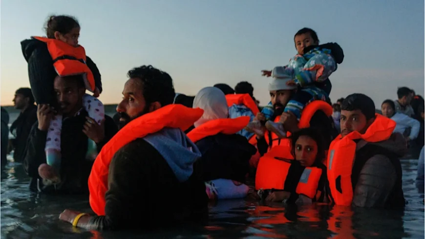 பிரித்தானியாவில் அகதிகளுக்கு இனி நிரந்தர புகலிடம் கிடையாது: உள்துறைச் செயலரின் அதிரடி அறிவிப்பு