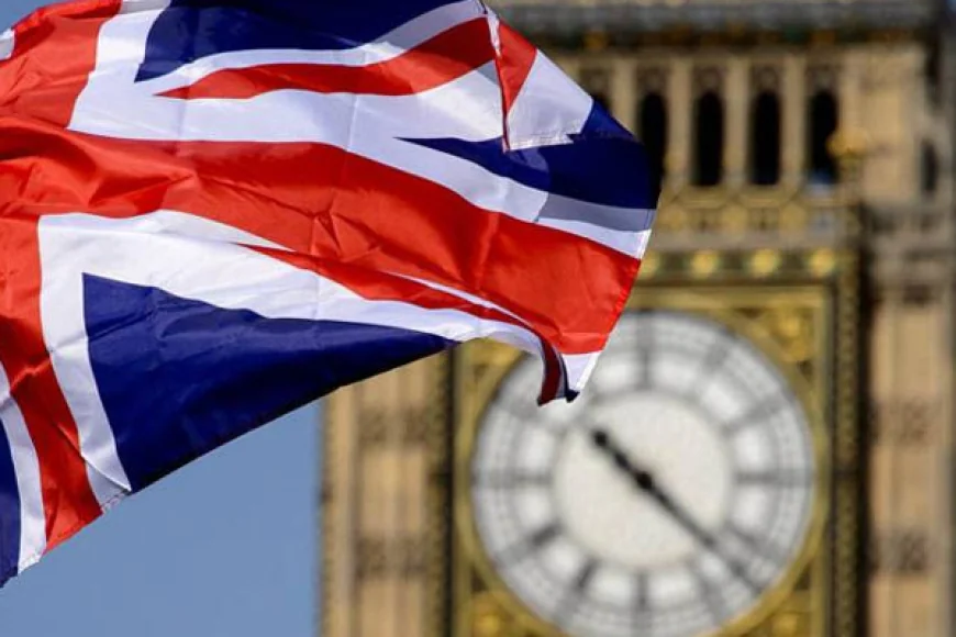 பிரித்தானியாவின் NHS-க்கு பெரும் பணியாளர் நெருக்கடி: 50,000 வெளிநாட்டு செவிலியர்கள் வெளியேறப் போகும் அபாயம்