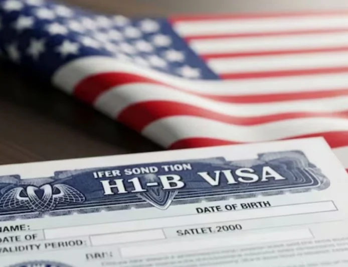 H-1B வீசா  லாட்டரி  ரத்து... ஏற்பட்டுள்ள புதிய மாற்றம்... அமெரிக்காவின் அதிரடியால் இனி என்ன நடக்கும்!