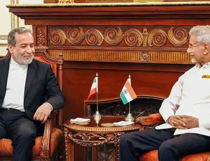ஈரானுடன் வெளியுறவுத்துறை அமைச்சர் பேச்சு; ஹோர்முஸ் ஊடாக இந்திய கப்பல்களின் பயணத்துக்கு அனுமதி