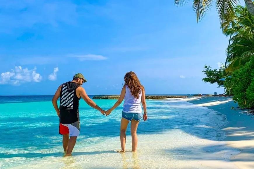 மாலத்தீவில் சட்டையில்லாமல் ஓடும் வீடியோவை பகிர்ந்த ரோஹித் சர்மா  – ரசிகர்கள்  வரவேற்பு