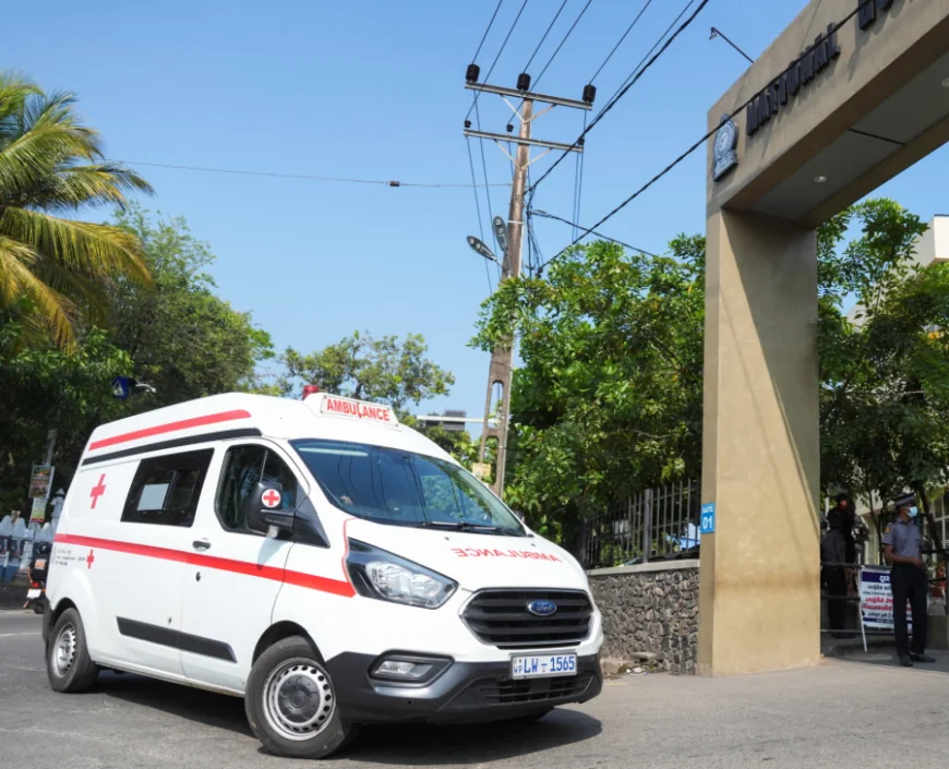 கடலில் மூழ்கிய ஈரானியப் போர்க்கப்பல்: 80 உடல்கள் மீட்பு; 35 பேர் உயிர் தப்பினர் - இலங்கை அருகே பயங்கரம்!