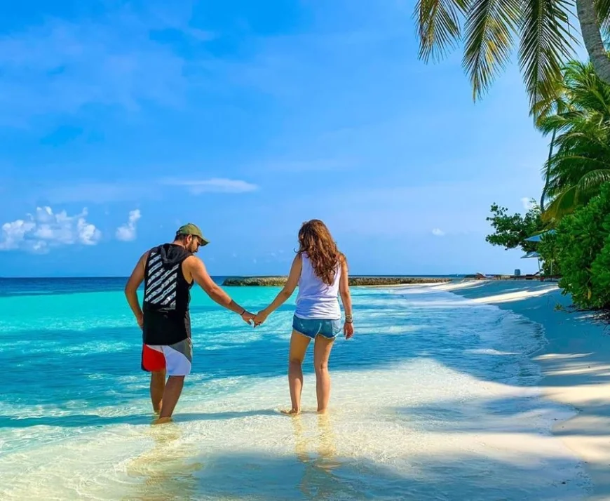 மாலத்தீவில் சட்டையில்லாமல் ஓடும் வீடியோவை பகிர்ந்த ரோஹித் சர்மா  – ரசிகர்கள்  வரவேற்பு