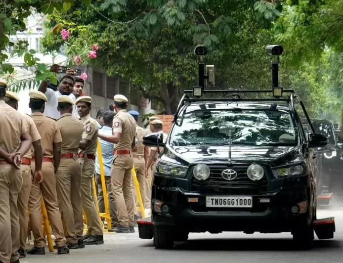 தவெக தலைவர் விஜய்க்கு வழங்கப்பட்ட  முதல்வர் பாதுகாப்பு வாபஸ்.. என்ன நடந்தது?