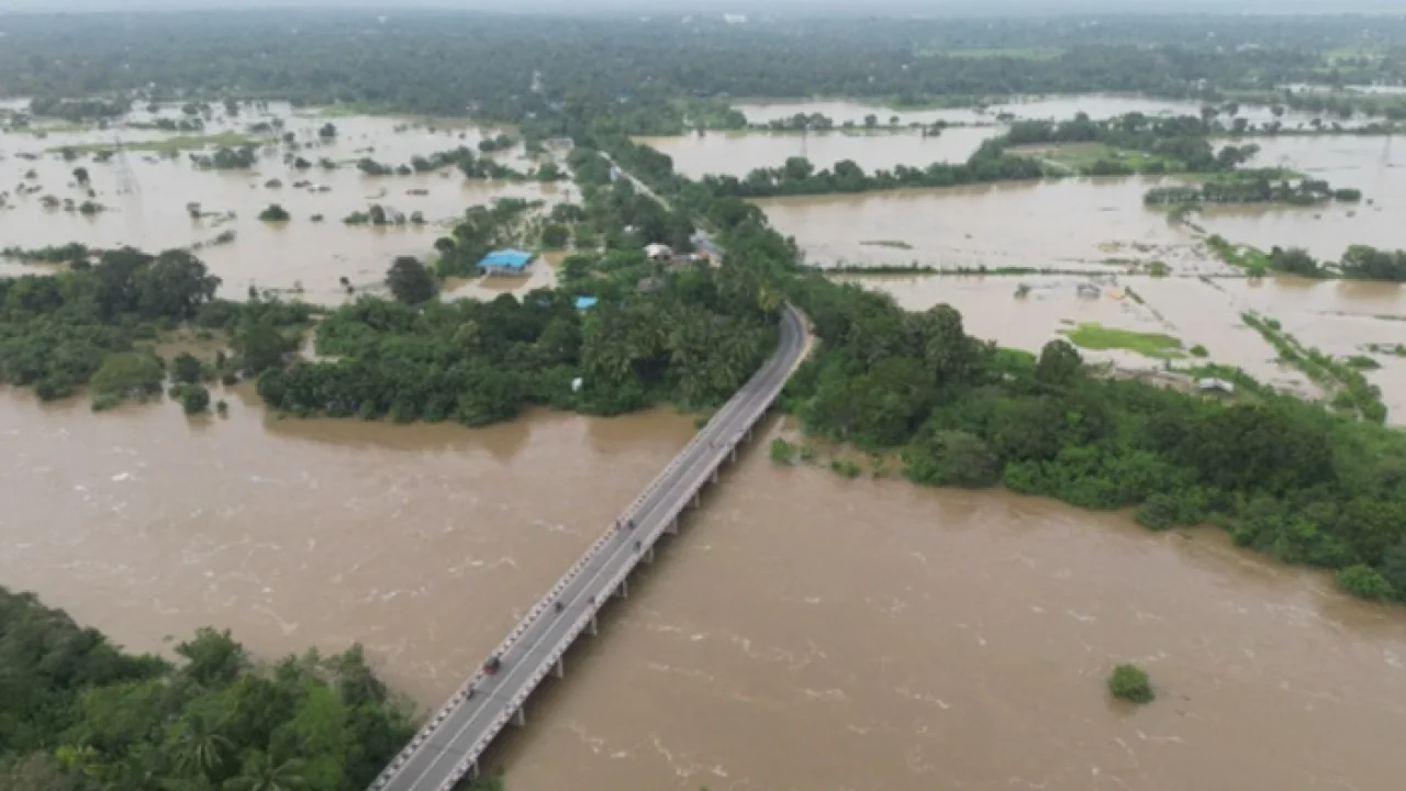 இலங்கையில் சீரற்ற வானிலையால் 6 பேர் உயிரிழப்பு- ஒருவரை காணவில்லை!