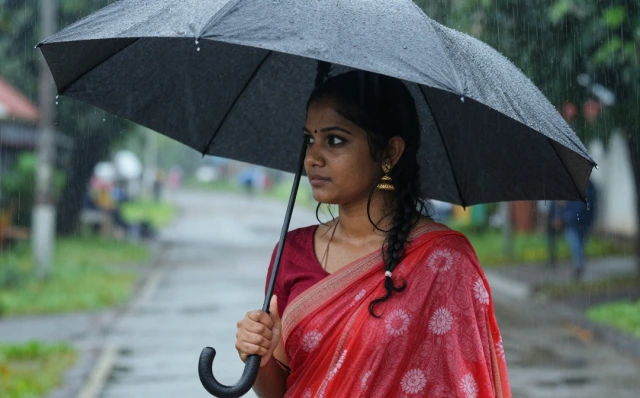 வங்காள விரிகுடாவில் தாழமுக்கம்: இலங்கையின் பல பகுதிகளில் கனமழை தொடரும்