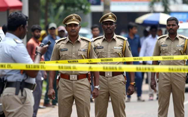 கொழும்பு மாளிகாவத்தையில் காதல் விவகாரத்தால் மோதல்: கத்திக்குத்தில் இரு இளைஞர்கள் உயிரிழப்பு, மூவர் காயம்